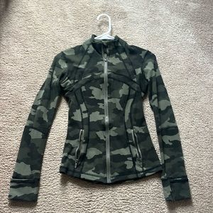 Lululemon define jacket size 4